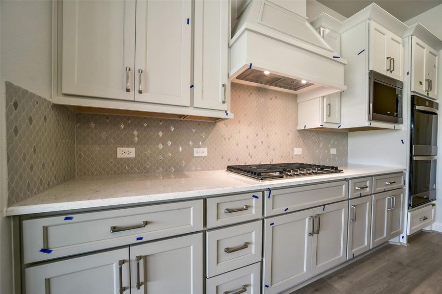 Furnished interior view inside a new home in Del Bello Lakes 60', Manvel (Image 14). Furnished interior view inside a new home in Del Bello Lakes 60', Manvel (Image 14).