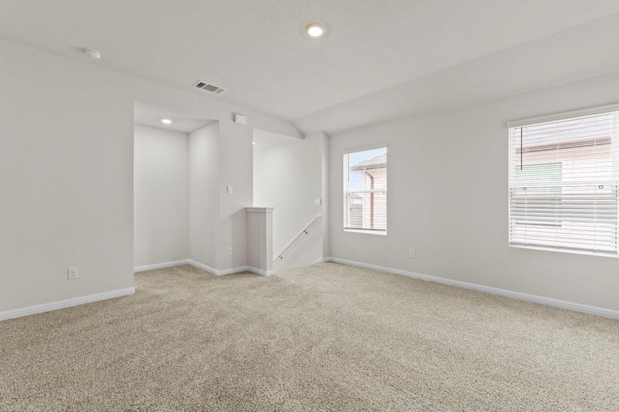 Spacious, unfurnished interior of a new home in Whisper South, San Marcos (Image 12).