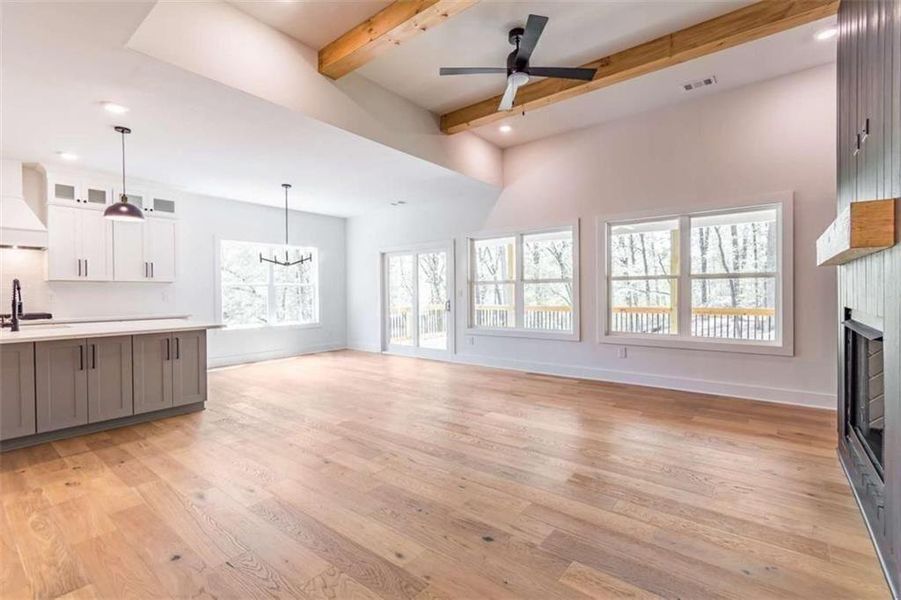 Spacious, unfurnished interior of a new home in , Gainesville (Image 33).