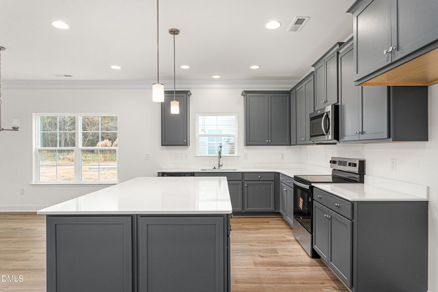 1938 Darrell Drive-8