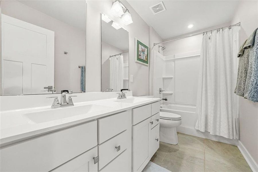 Furnished interior view inside a new home in Southern Hills, McDonough (Image 18).