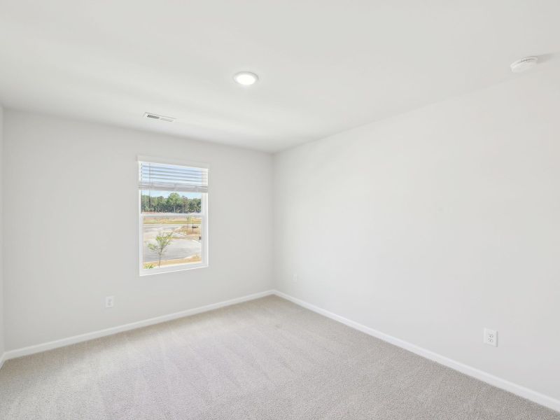 Spacious, unfurnished interior of a new home in Oakwood, Mebane (Image 19).