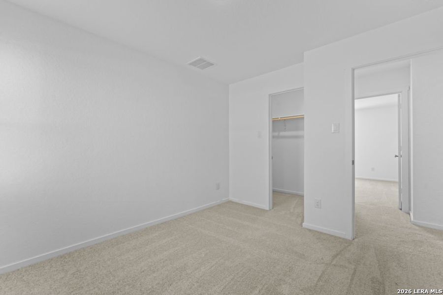 Spacious, unfurnished interior of a new home in Grace Valley, Marion (Image 25).