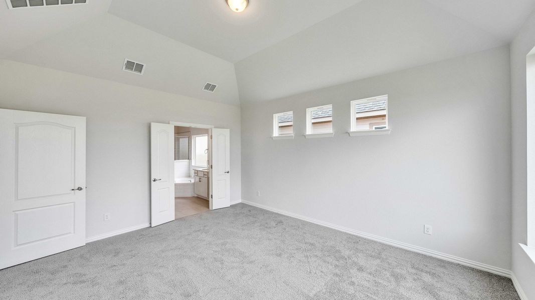 Furnished interior view inside a new home in Spring Creek, Taylor (Image 11).