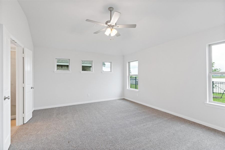 Spacious, unfurnished interior of a new home in Sunterra, Katy (Image 24). Spacious, unfurnished interior of a new home in Sunterra, Katy (Image 24).