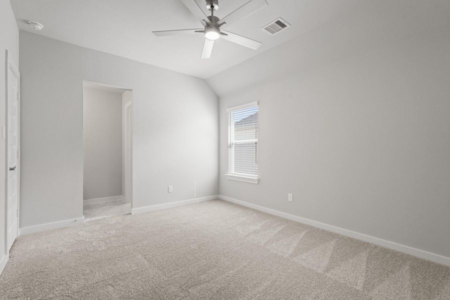 Spacious, unfurnished interior of a new home in Briarwood Crossing, Rosenberg (Image 10). Spacious, unfurnished interior of a new home in Briarwood Crossing, Rosenberg (Image 10).