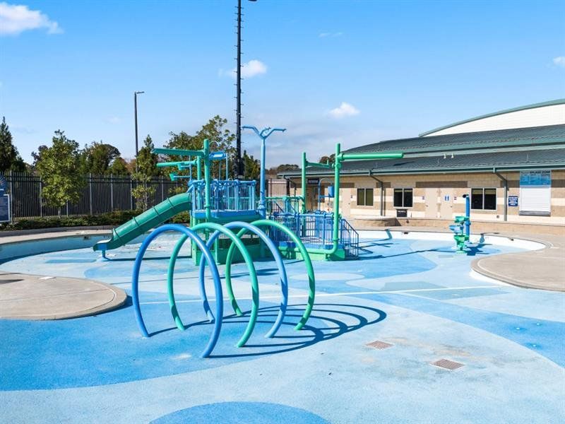 Community amenities in Falcon Landing, Gainesville (Image 49).