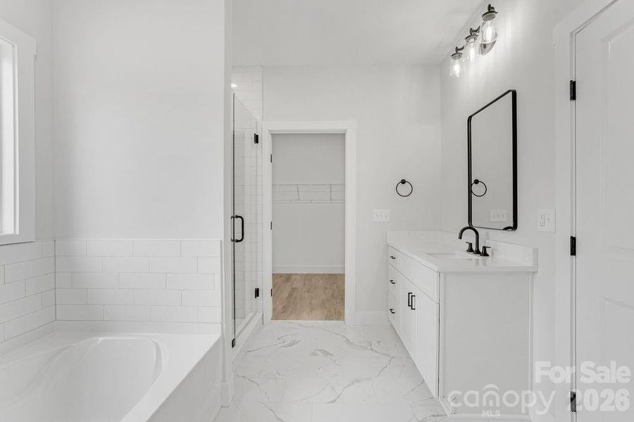 Furnished interior view inside a new home in , Dallas (Image 5).