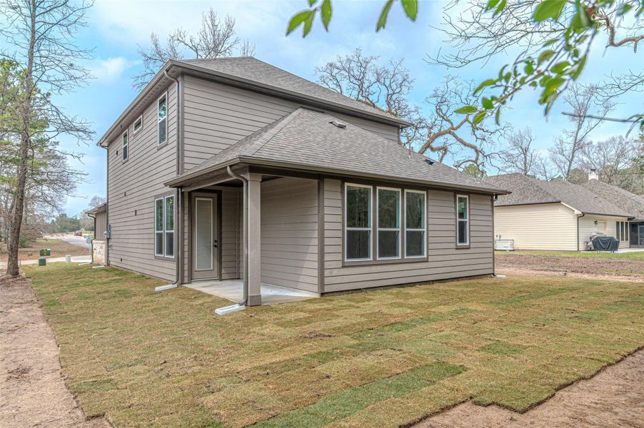 Exterior details and patio area of a home in , Huntsville (Image 30).