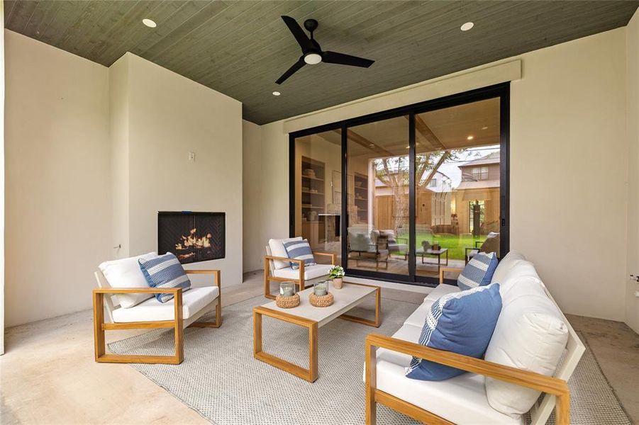 Exterior details and patio area of a home in , Dallas (Image 25).