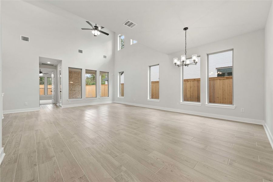 Spacious, unfurnished interior of a new home in Kresston, Montgomery (Image 16).