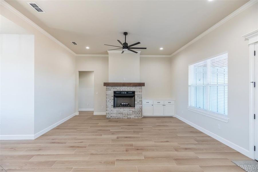 Spacious, unfurnished interior of a new home in , Tuscola (Image 29).