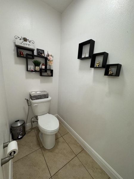 Furnished interior view inside a new home in , Port St. Lucie (Image 12).