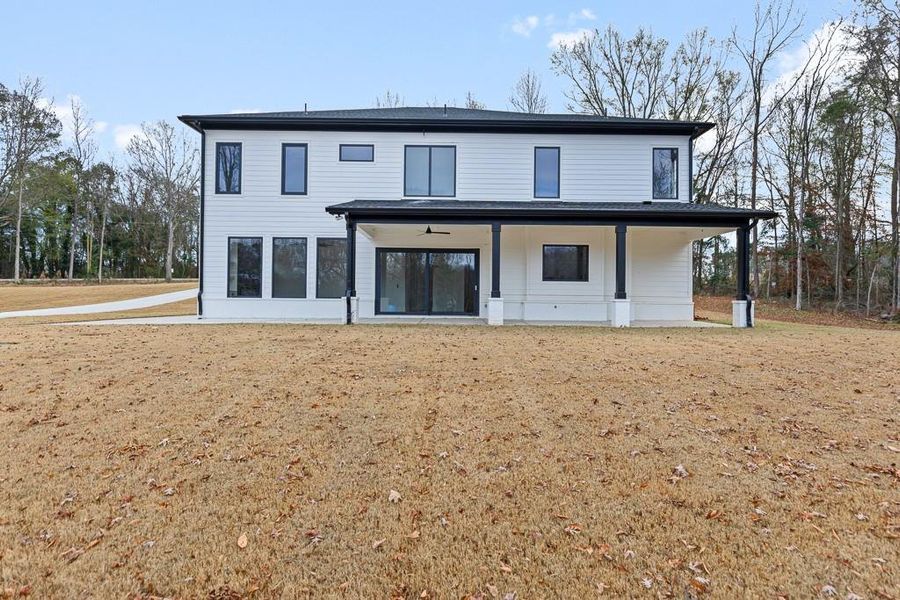 Exterior details and patio area of a home in , Jefferson (Image 4).