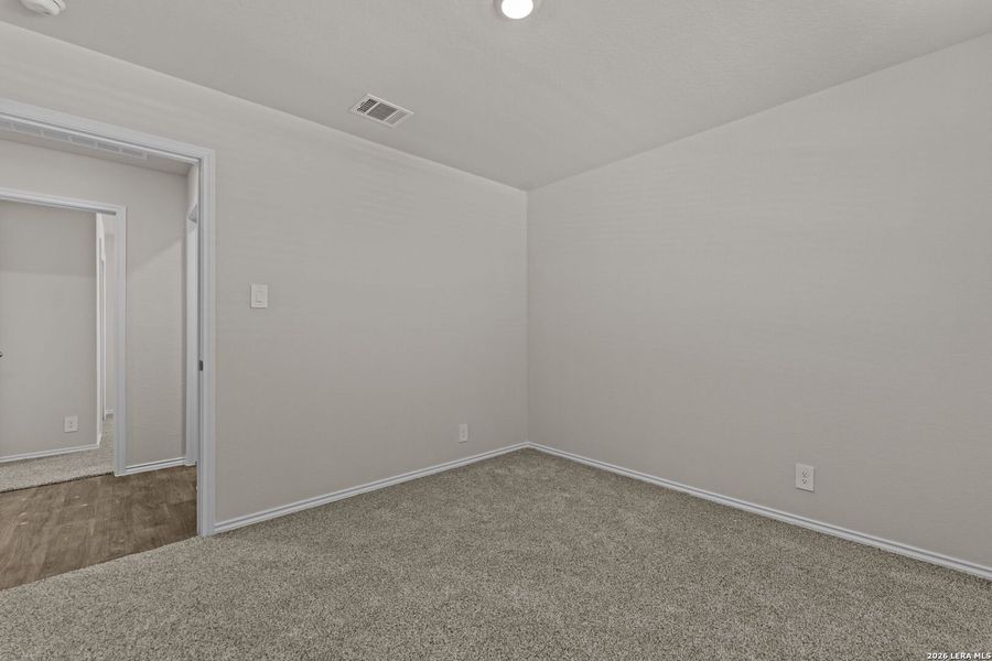 Spacious, unfurnished interior of a new home in Redbird Ranch, San Antonio (Image 11). Spacious, unfurnished interior of a new home in Redbird Ranch, San Antonio (Image 11).