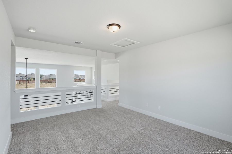 Spacious, unfurnished interior of a new home in Alsatian Oaks, Castroville (Image 50).