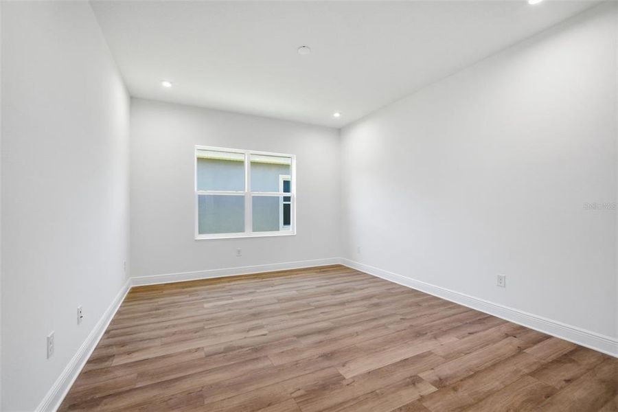 Spacious, unfurnished interior of a new home in Waterset, Apollo Beach (Image 37). Spacious, unfurnished interior of a new home in Waterset, Apollo Beach (Image 37).