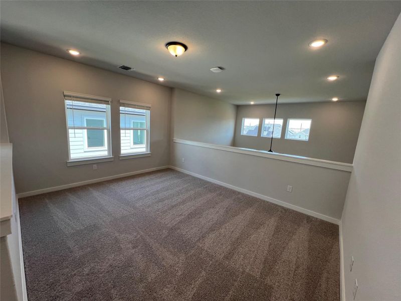 Spacious, unfurnished interior of a new home in Cascades at Onion Creek, Austin (Image 15). Spacious, unfurnished interior of a new home in Cascades at Onion Creek, Austin (Image 15).