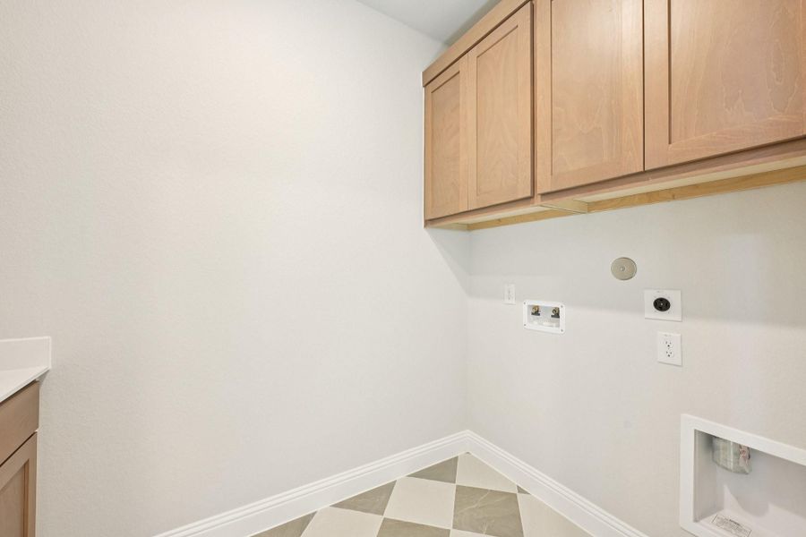 Spacious, unfurnished interior of a new home in Evergreen 40', Conroe (Image 35).