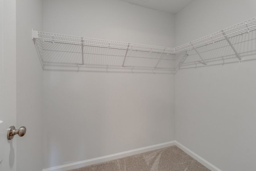 Spacious, unfurnished interior of a new home in Ellington, Elgin (Image 29).
