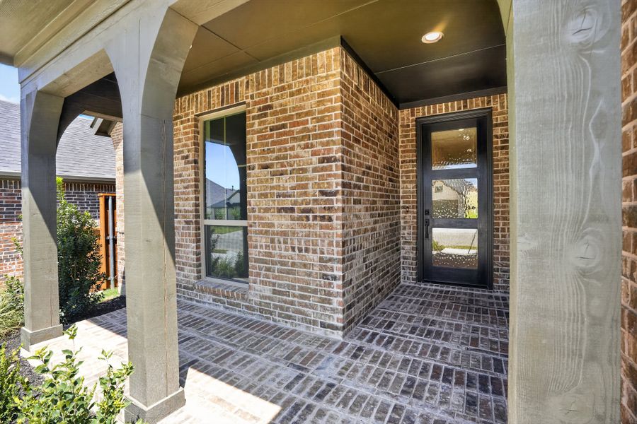 128 Buffalo - Front Entryway