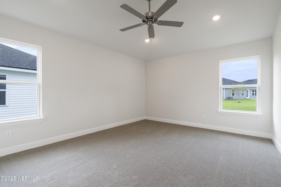 Spacious, unfurnished interior of a new home in Summerglen, Jacksonville (Image 10).