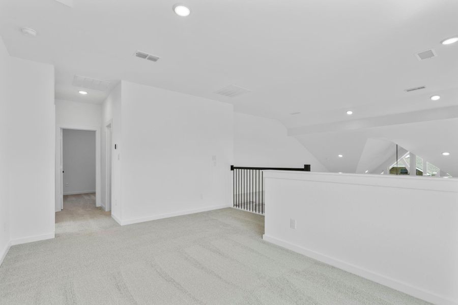 Spacious, unfurnished interior of a new home in Sienna 45', 50', Missouri City (Image 22).