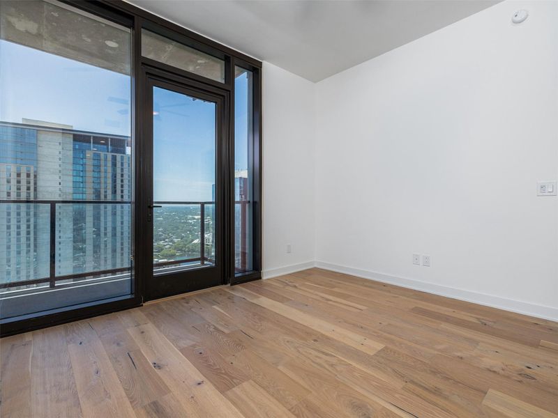 Spacious, unfurnished interior of a new home in Vesper, Austin (Image 13).