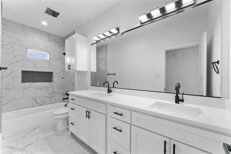 Furnished interior view inside a new home in , Dallas (Image 17). Furnished interior view inside a new home in , Dallas (Image 17).