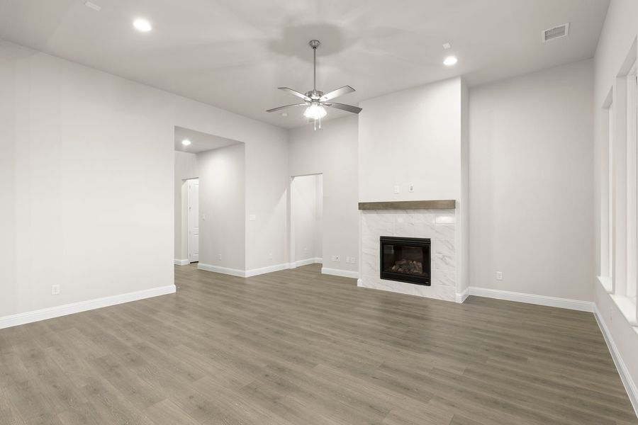 Spacious, unfurnished interior of a new home in Nelson Lake Estates, Rockwall (Image 18).