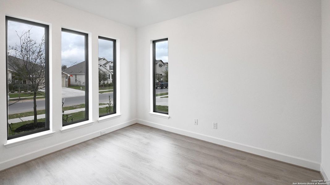 Spacious, unfurnished interior of a new home in Veramendi 60', New Braunfels (Image 11). Spacious, unfurnished interior of a new home in Veramendi 60', New Braunfels (Image 11).