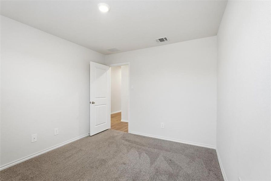 Spacious, unfurnished interior of a new home in , Princeton (Image 24).