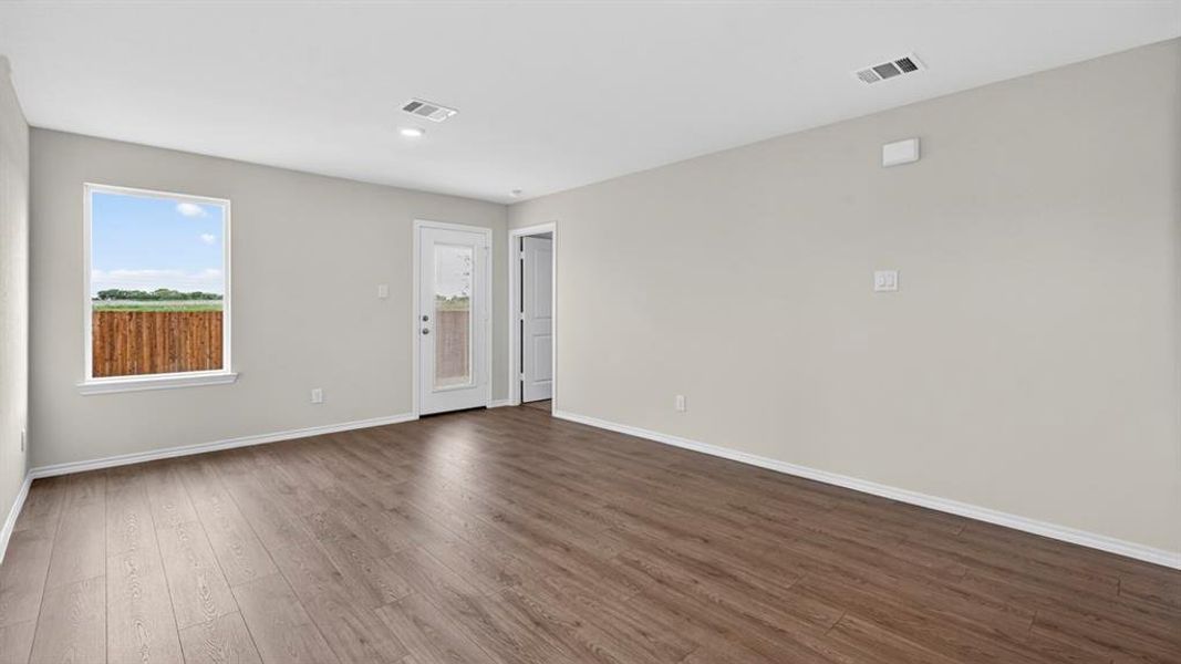 Spacious, unfurnished interior of a new home in The Hills of Sherman, Sherman (Image 26).