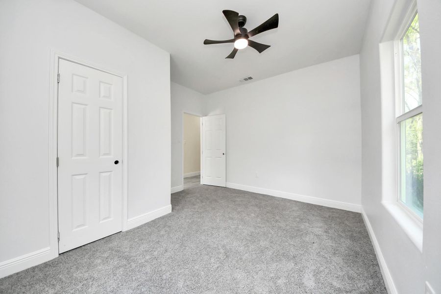 Spacious, unfurnished interior of a new home in , Cleveland (Image 20).