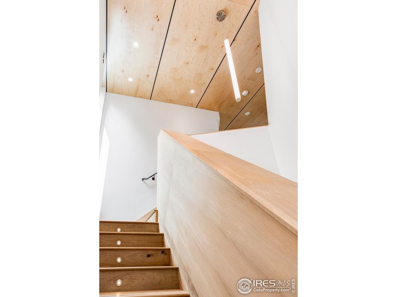 Spacious, unfurnished interior of a new home in , Boulder (Image 23).