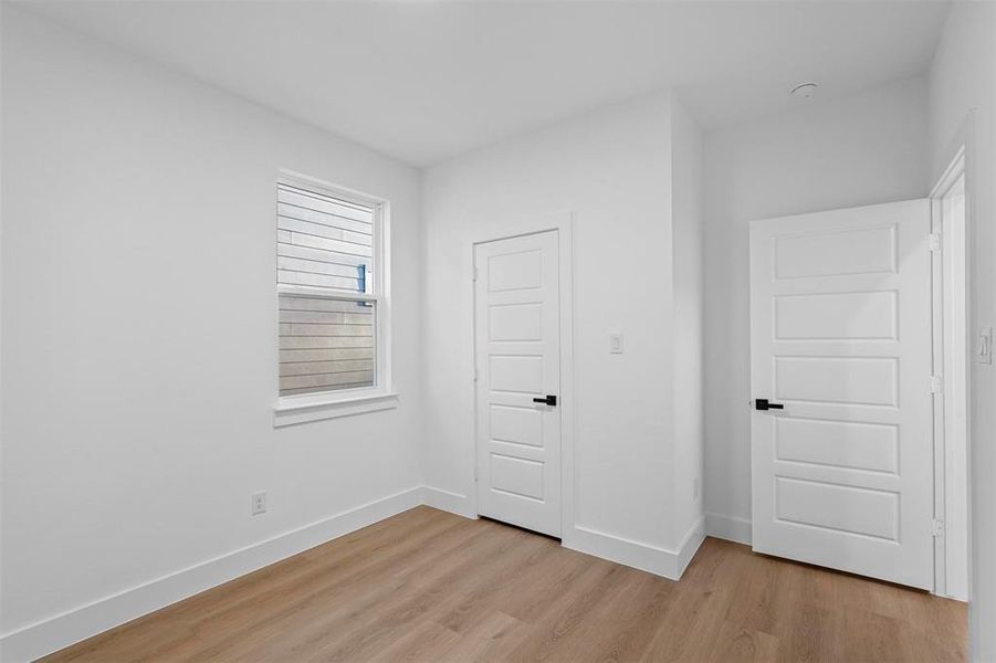 Spacious, unfurnished interior of a new home in , Dallas (Image 14).