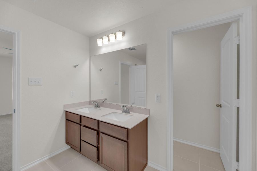 Furnished interior view inside a new home in Sonterra - Cool Water, Jarrell (Image 7). Furnished interior view inside a new home in Sonterra - Cool Water, Jarrell (Image 7).