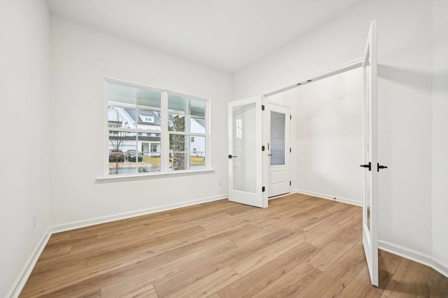 Representative images and renderings are for illustrative purposes. Actual structural options and design finishes of home may vary. Representative images and renderings are for illustrative purposes. Actual structural options and design finishes of home may vary.
