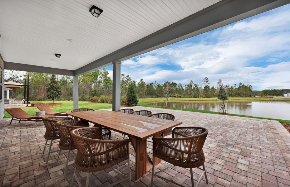 Mahogany | Covered Lanai