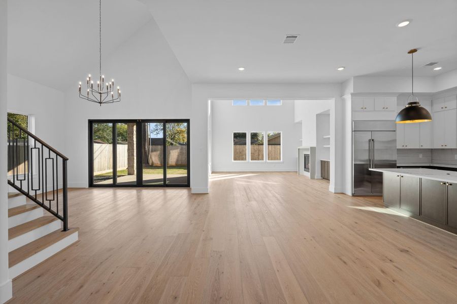 Spacious, unfurnished interior of a new home in , Houston (Image 35).