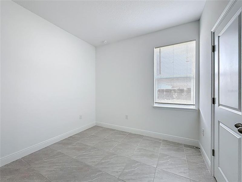 Spacious, unfurnished interior of a new home in , Ocala (Image 36).