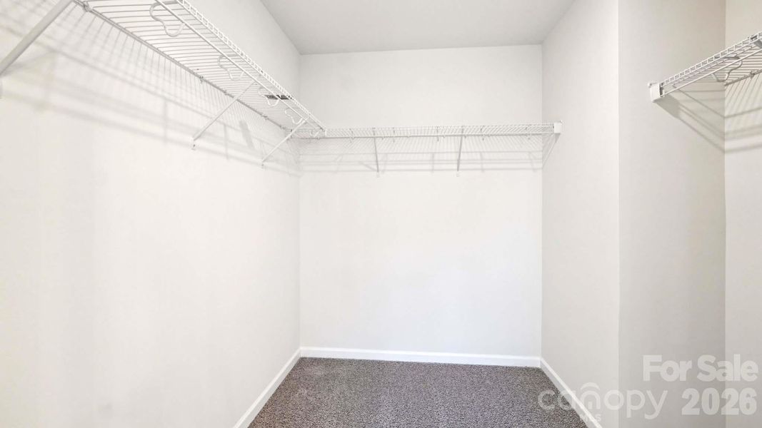 Spacious, unfurnished interior of a new home in Sylvan Creek, Denver (Image 24).