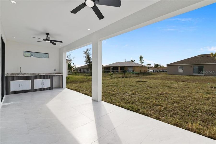 Exterior details and patio area of a home in , Cape Coral (Image 4).