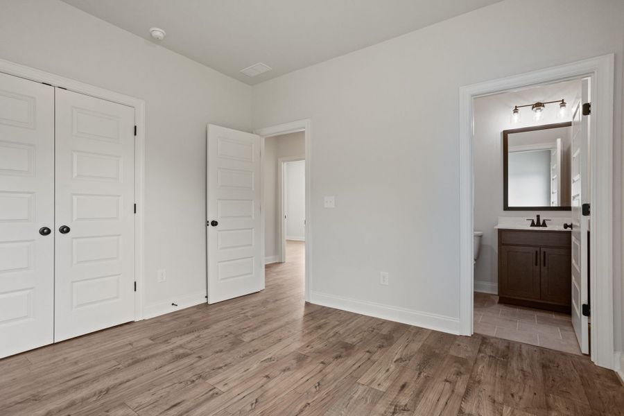 Spacious, unfurnished interior of a new home in Cherokee Knoll, Williamston (Image 26).