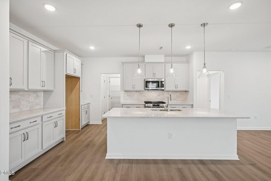 11-web-or-mls-Moonflower Ln-S0808-011