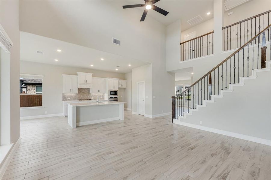 Spacious, unfurnished interior of a new home in Devonshire Classic 60-65, Forney (Image 35).