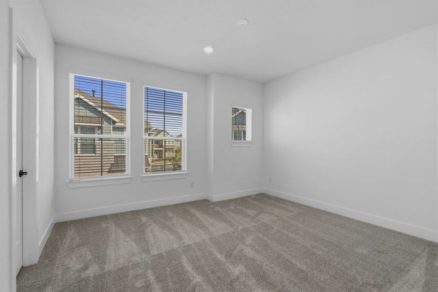 Representative unfurnished interior of a home built from the Riverdale by Chesmar Homes in Bridgeland, Elgin (Image 27).