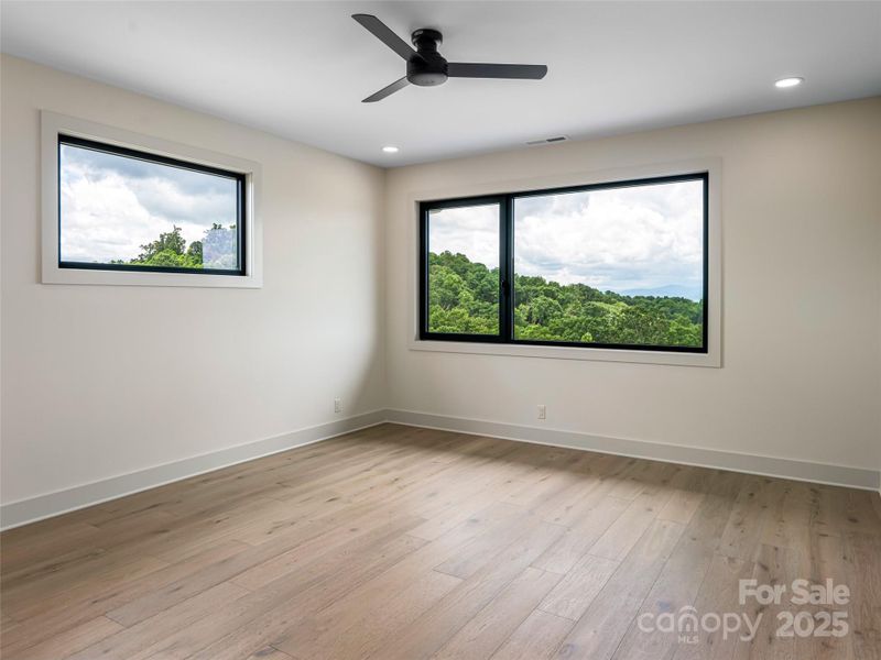 Spacious, unfurnished interior of a new home in , Hendersonville (Image 20).
