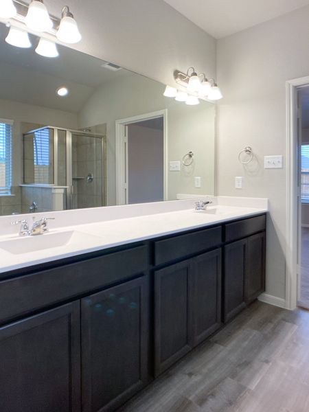 Representative furnished interior of a home built from the Floor Plan 1816 by Colina Homes in Grand Magnolia, Magnolia (Image 15). Representative furnished interior of a home built from the Floor Plan 1816 by Colina Homes in Grand Magnolia, Magnolia (Image 15).