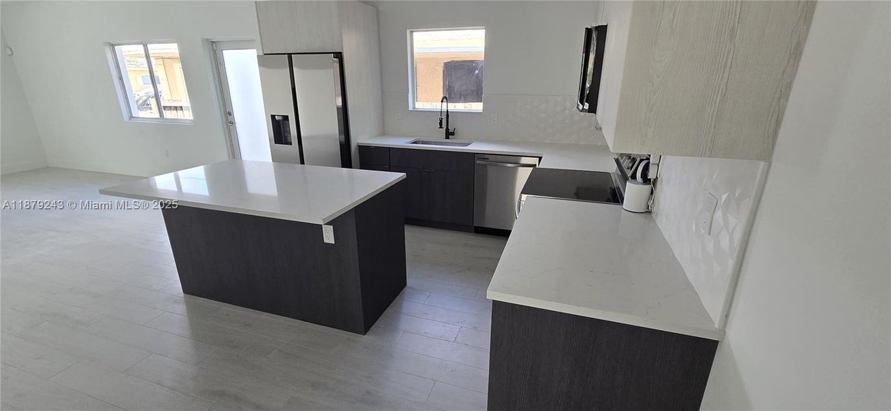 Image 10 of a home in .